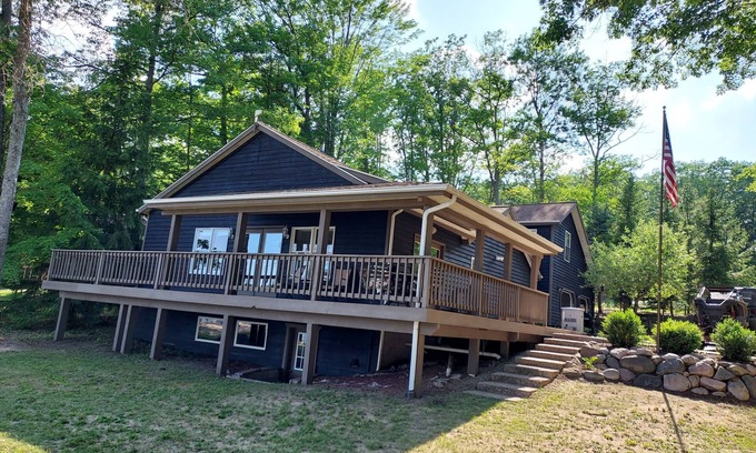 Johannesburg Cabaña | Cozy Lakefront Cottage: Snowmobile & ORV trails, great fishing, Hiking