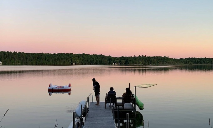 Leeds and the Thousand Islands Cabaña | Cozy Lakefront Cottage on Quiet Family Friendly Lake!