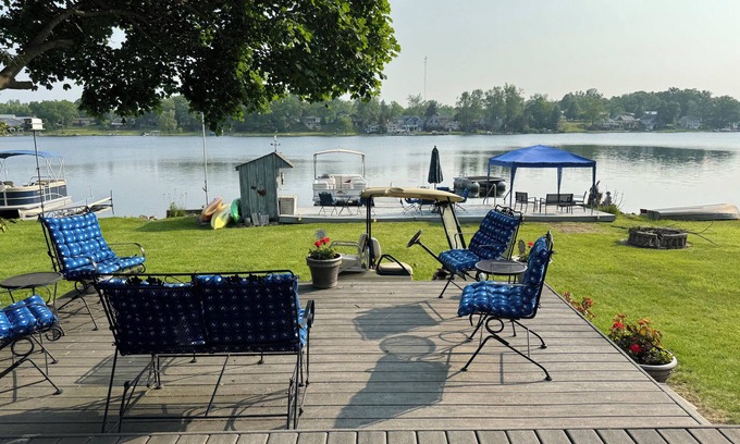 Frontier Casa | Cozy Lakefront Getaway with 3 kayaks, in Hillsdale County, Bird Lake Michigan.