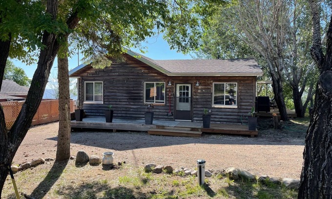 Lester Beach Cabaña | Cozy Lakeside Cabin with easy access to beach and awesome sunsets!