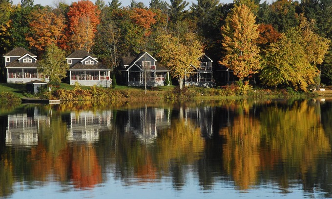 Port Stanton Cabaña | Cozy Lakeside Cottage in Muskoka