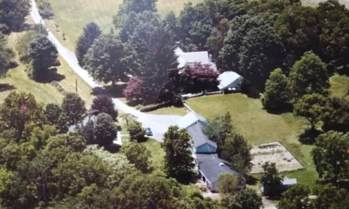 Blairstown Otro | Cozy Lakeview Farmstay Near NYC & Delaware Water Gap.