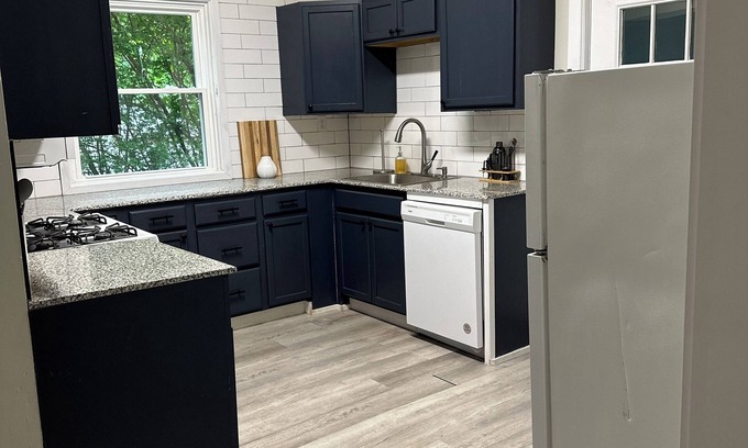 Cortland Apartamento | Cozy Lincoln Living 3 BR/2Bath Apt in Cortland