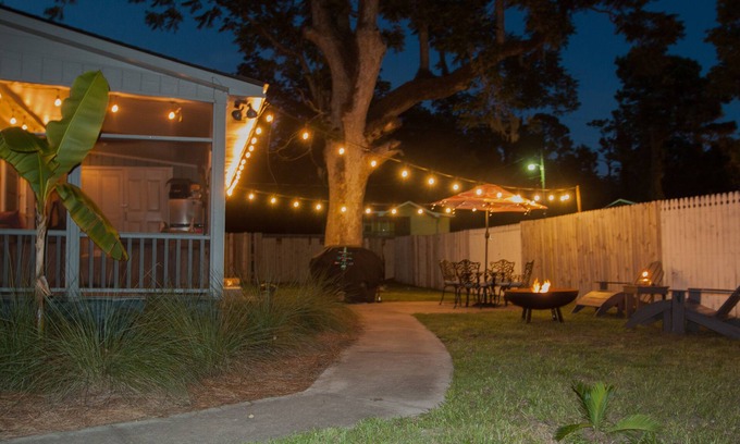 Mount Pleasant Cabaña | Cozy Little Shanty in the Heart of Coastal Living - 5 min to beach!!!