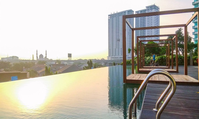 Pekayon Jaya Apartamento | Cozy Living 1Br At Grand Kamala Lagoon Apartment