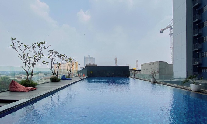 Depok Apartamento | Cozy Living Studio at Evenciio Margonda Apartment
