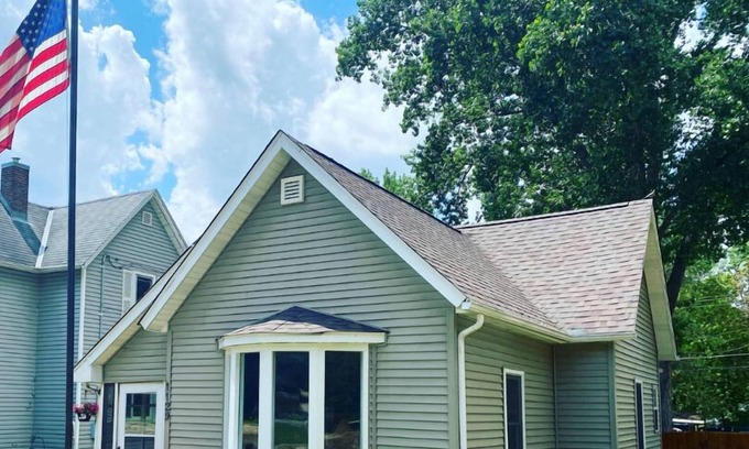 Hudson Casa | Cozy Lodge Theme Home in Beautiful Hudson, WI