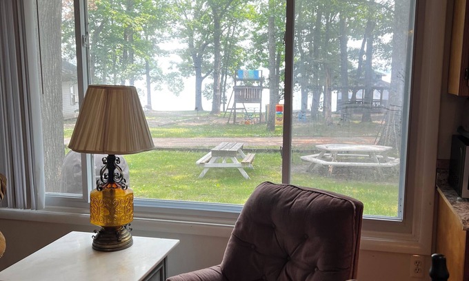 Herron Cabina | Cozy Loft Cottage on Hubbard Lake
