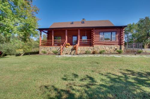 Ruckersville Casa | Cozy Log Cabin Getaway with Fire Pit and 3 Acres!
