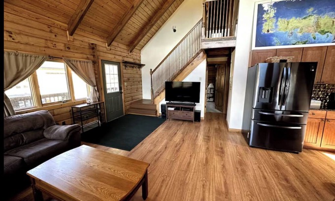 Mount Vision Casa | Cozy Log Cabin