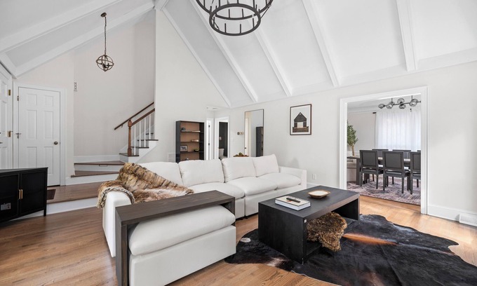 Marvin Casa | Cozy/Luxe Countryside Estate on Private Grounds in South CLT- King Suite!