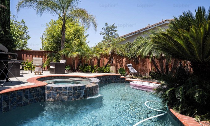 Riverside Casa | Cozy Luxe Stay w/Resort-Style Amenities
