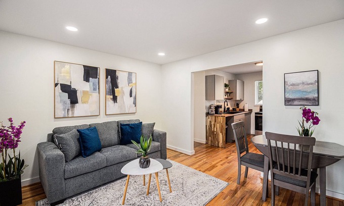Norwood Apartamento | Cozy Luxury 2BR Apartment w/Free Parking – Near Downtown Birmingham