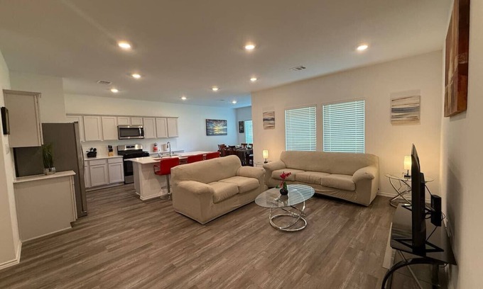 Magnolia Casa | Cozy Magnolia Retreat – 4BR/3BA Family Home
