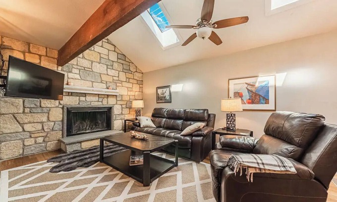 Manitou Springs Casa | Cozy Manitou Mountain Home- Prime location!