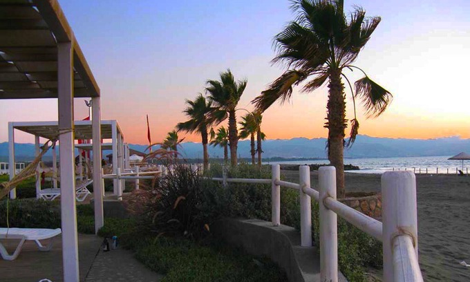 Ghaziveran Apartamento | Acogedor apartamento mediterráneo en la playa, costa oeste del norte de Chipre en Gaziveren