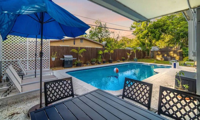 Boulevard Heights Apartamento | Cozy Miami Family Vacation Home with Private Pool