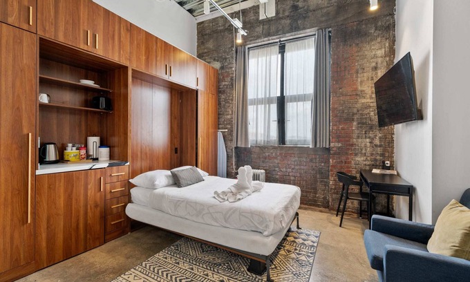North Oakland Apartamento | Cozy! Micro Loft apartment! in N Oakland, sleeps 1