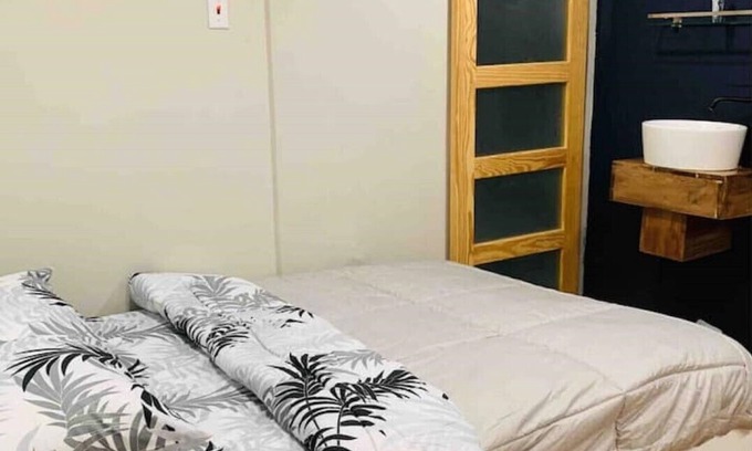 Woodbrook Apartamento | Cozy Micro-studio Apartment in Woodbrook