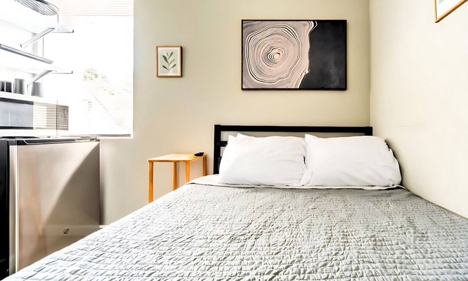 Eastside Apartamento | Cozy Micro Suites: Sleeps 2, Minutes to Downtown