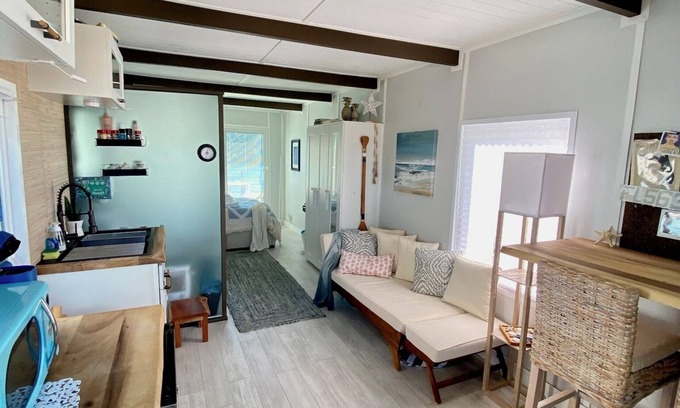Key West Alquiler De Eote | Cozy Modern Casa Azul Houseboat Experience & Scenic Views @ The Perry