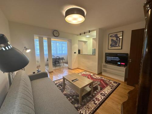 Saburtalo Apartamento | Cozy & Modern Flat Near Metro Station Delisi