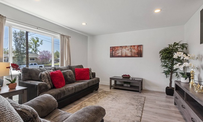Citrus Heights Casa | ACOGEDORA CASA MODERNA EN CITRUS HEIGHTS