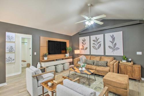 Brent Casa | Cozy-Modern Pensacola Home Large Yard, Grill