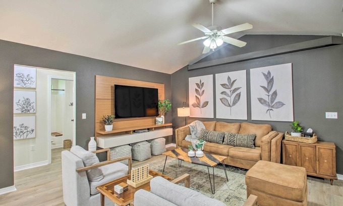 Brent Casa | Cozy-Modern Pensacola Home: Large Yard, Grill