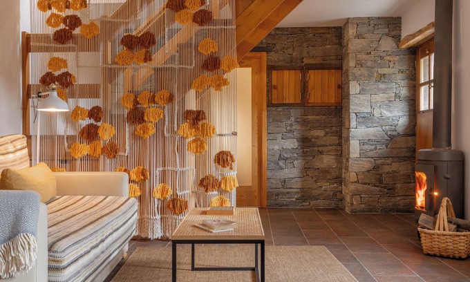 Lousa Casa | Cozy mountain retreat for two
