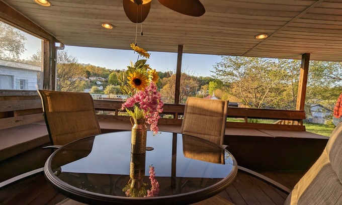 Midway Casa | Cozy Mountain Retreat:The Ultimate WV Getaway w/ large hot tub on spacious porch