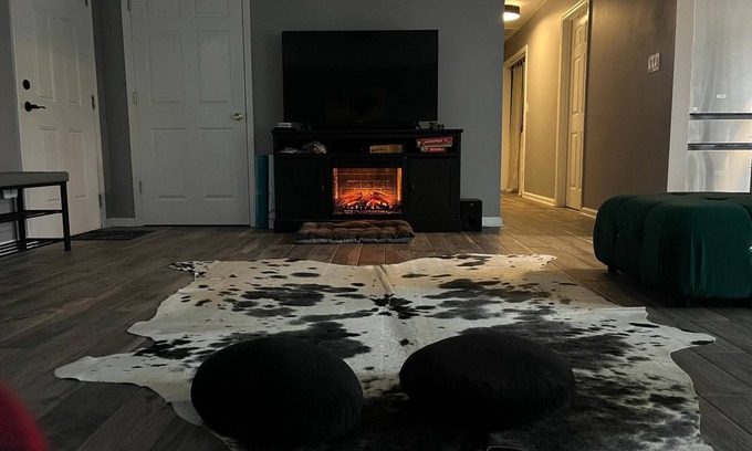 Clinton Casa | Cozy mountain top newly remodeled home.