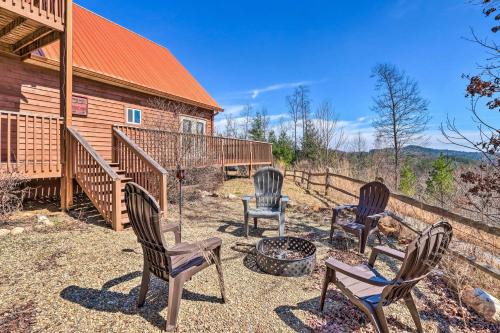 Unaka Casa | Cozy Murphy Cabin Rental with Mountain Views!