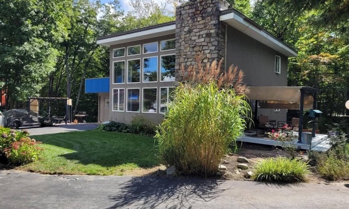 Naples Casa | Cozy Naples Escape - Nestled in Lakes & Mountains