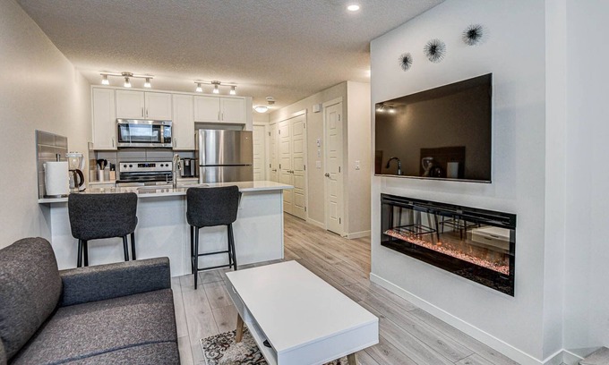 Southeast Calgary Apartamento | Cozy New Suite in South Calgary