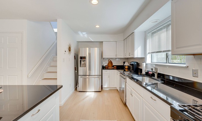 Woodridge Casa | Cozy New York Escape w/ Hot Tub, Sauna & Deck!