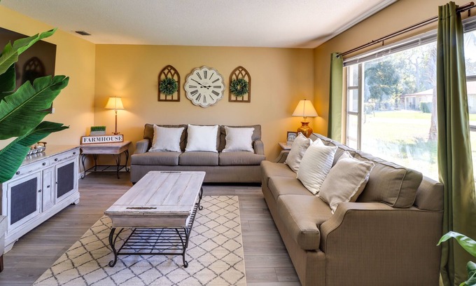Silver Springs Shores Casa | Cozy Ocala Home w/ Game Room ~ 11 Mi to Downtown!