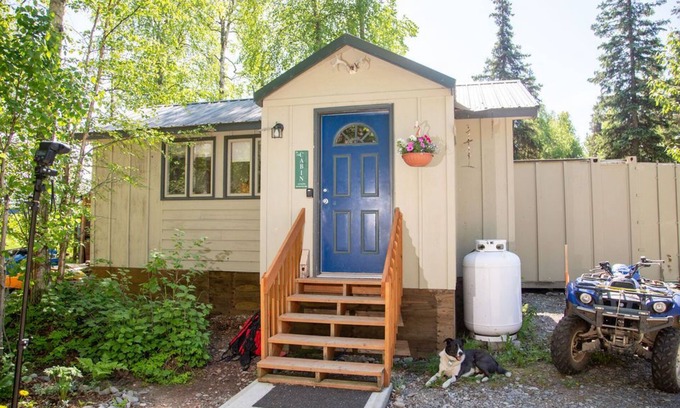 Talkeetna Cabina | Cozy on Easy Street