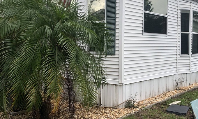 Kissimmee Cabaña | Cozy , peaceful cottage just ten minutes from Disney