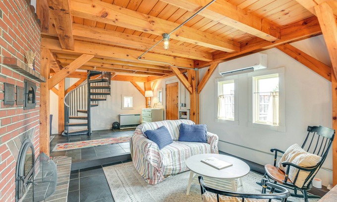 Penobscot Cabaña | Cozy Pet-Friendly Cottage Near Fort Knox & Acadia