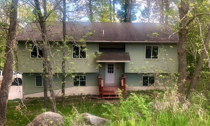 Tower Casa | Cozy pet-friendly home near hiking trails and Lake Vermilion