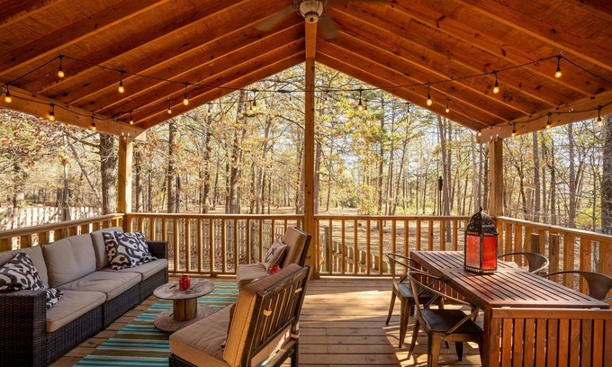 Quitman Casa | Cozy, Pet Friendly Home Steps from GFL