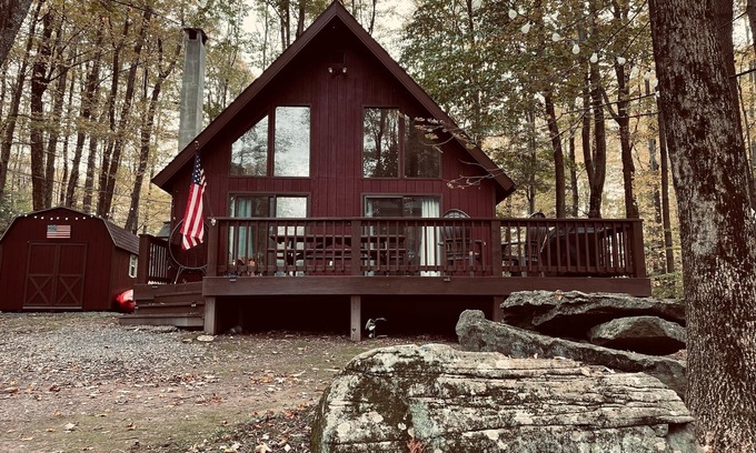 Hamlin Casa | Acogedor chalet Pocono en comunidad cerrada