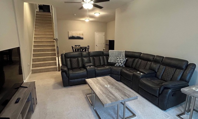 Southwest Raleigh Casa | Cozy Private Basement Located in the heart of Cary/Raleigh