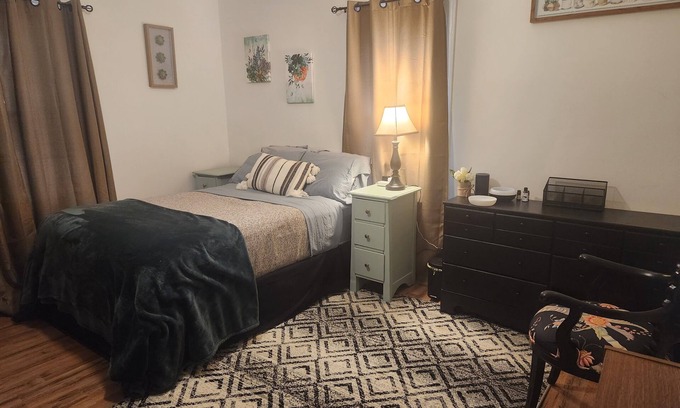 Winston - Salem Casa | Cozy private bedroom in Winston-Salem with WiFi, AC
