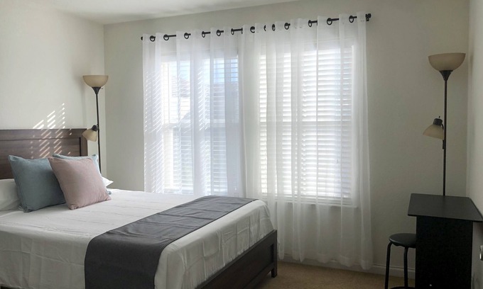 Woodland Casa | Cozy Private Bedroom