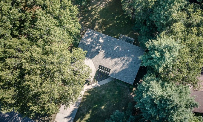 Holland Casa | Cozy Private Home - 1 Mile From Holland State Park