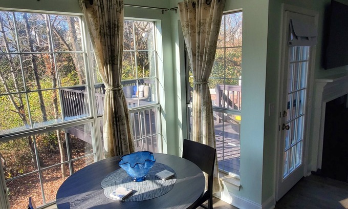 Nashville Casa | Cozy Private Retreat Near Airport and Downtown Nashville.