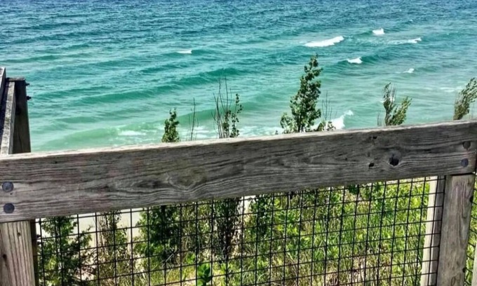 Beulah Casa | Cozy Private Retreat CLOSE TO EVERYTHING! 🍷 🏖 🏂 ⛳️ 🛍 🍲