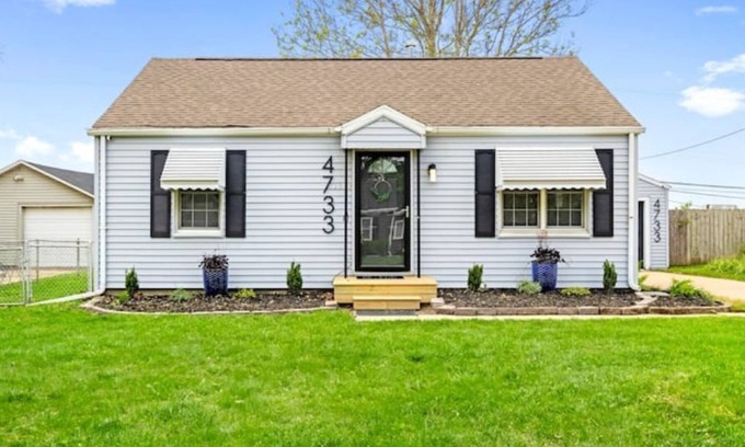 Peoria Casa | Cozy Quarters! Great Location!